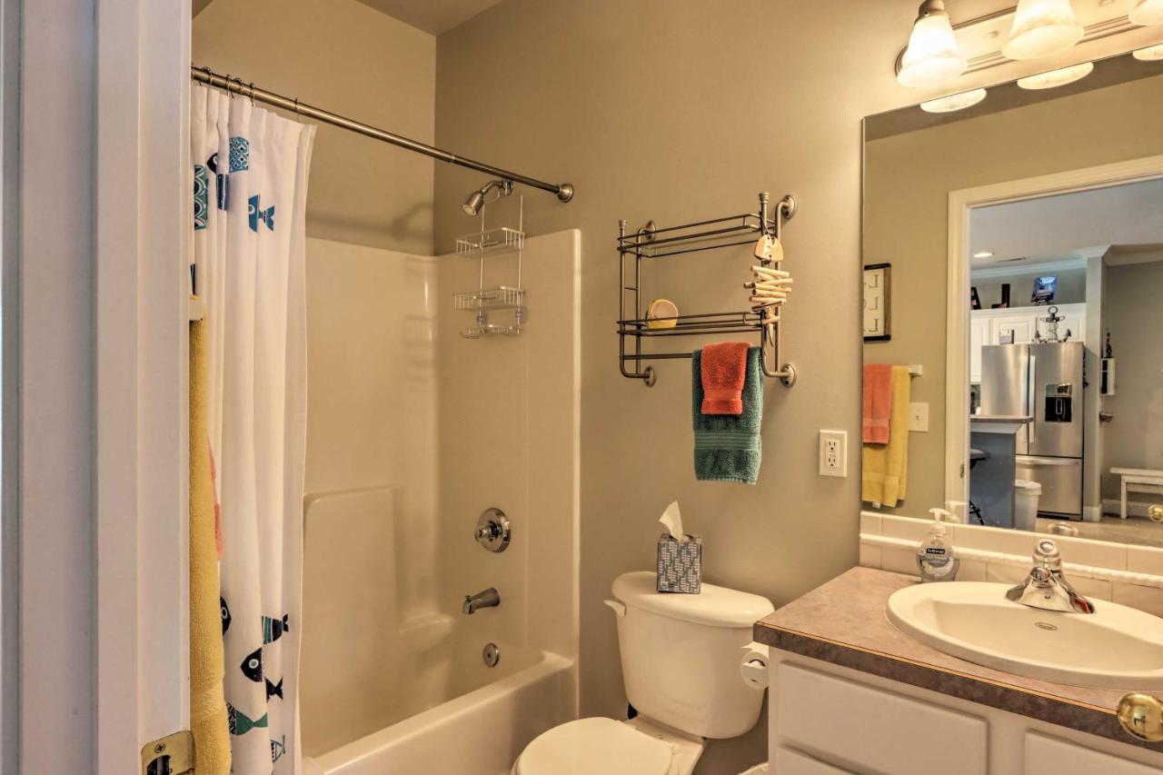 Lakefront Ozark Condo With Balcony And Seasonal Pool! Кемндентон Екстер'єр фото