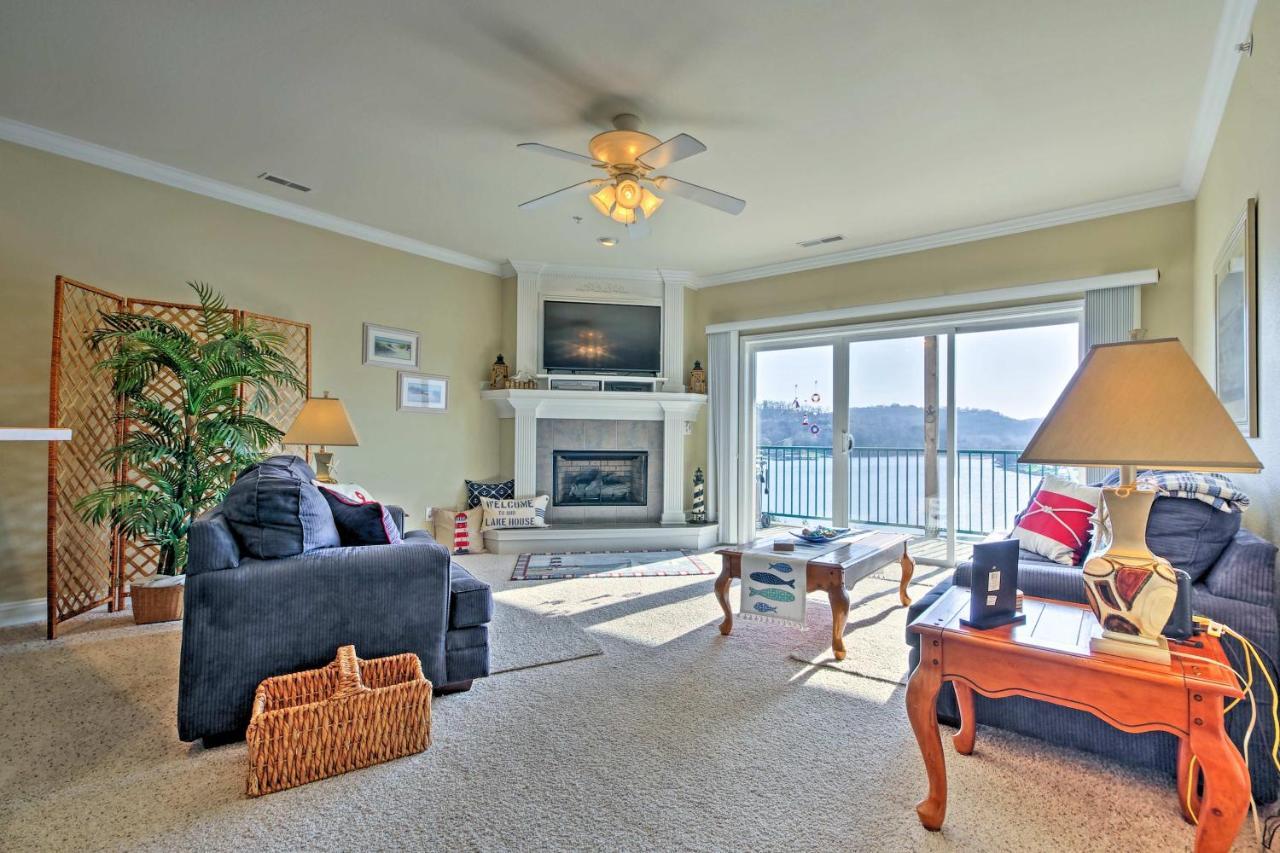 Lakefront Ozark Condo With Balcony And Seasonal Pool! Кемндентон Екстер'єр фото